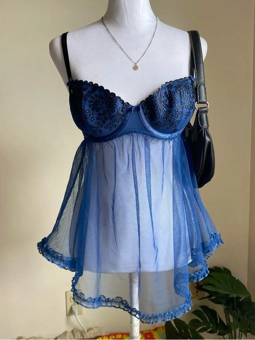 Victoria’s Secret Dark Blue Babydoll Chemise - Picture 6 of 7